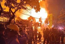 Filipinler'de yangın: Bin kişi evsiz kaldı