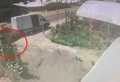 Yalova'da 4 aracın karıştığı kaza kamerada: Yol kenarındaki işçi ölümden döndü