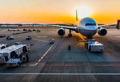 Fransa'da grev nedeniyle bazı uçuşlar iptal edildi