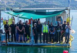 Sapanca Gölü’nün 25 metre altındaki hatlar dalgıçlarla temizleniyor