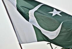 Pakistan'da çöken binada ölü sayısı 16'ya çıktı