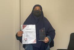 13’üncü üniversitesini birincilikle bitirdi