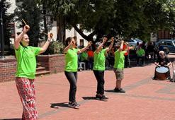 Hacettepe'nin her meslekten dansçıları