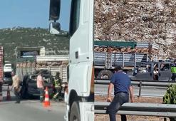 Mersin'de hafif ticari araç, önündeki TIR’a çarptı: Aynı aileden 5 kişi öldü, 1 kişi yaralı