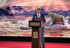 Bakan Tekin, muharrem ayı dolayısıyla düzenlenen iftar programına katıldı