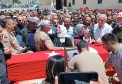 Pençe-Kilit Harekatı şehitleri toprağa veriliyor