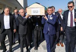 Özel ve Kılıçdaroğlu, cenaze törenine katıldı