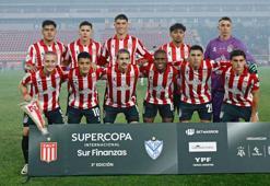 Muslera, Estudiantes kariyerine mağlubiyetle başladı