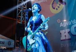 Şarkıcı Aydilge'ye hakaret etti, 25 bin lira bağışla uzlaşmaya varıldı