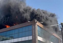 Bursa’da tekstil atölyesinin çatı katında yangın