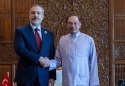 Bakan Fidan, Malezya Başbakanı Enver İbrahim ile görüştü
