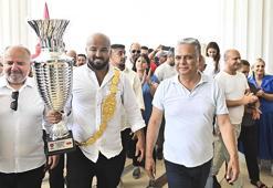 Başpehlivan Okulu'ya, memleketinde görkemli karşılama