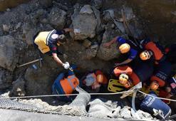 Tünel altyapı çalışmasında göçük; mahsur kalan 2 işçi kurtarıldı