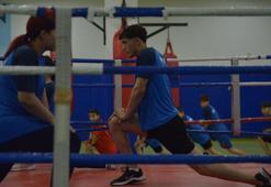Spora ulaşamayan çocuklar ve gençler, Emniyet Boks Kulübünün ringinden dünyaya açılıyor