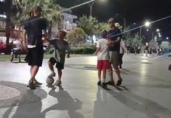 Samsunsporlu futbolcular çocuklarla futbol oynadı