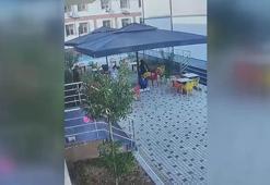 Spor kompleksinde sandalyeleri kıran 4 kişi, geri dönüp özür diledi