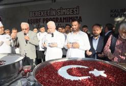 Kağıthane'de 20 binden fazla kişiye aşure ikram edildi