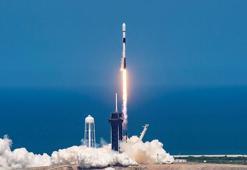 İsrail, Musk'ın şirketi aracılığıyla iletişim uydusunu uzaya fırlattı