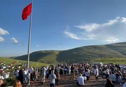 Damal’da hava açınca Atatürk’ün silüeti görüldü