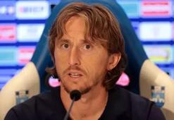 Milan, Real Madrid’den ayrılan Modric’i kadrosuna katıyor