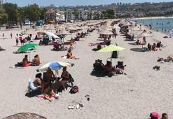 Sıcak havadan bunalanlar Büyükçekmece Albatros plajına akın etti