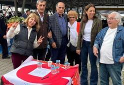 Türk bayrağı masa örtüsü olarak kullanıldı, ilçe başkanına 3 yıl hapis istendi