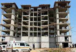 Aydın’da 8'inci kattan düşen inşaat işçisi ağır yaralandı