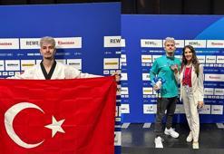 Milli tekvandocu Muhammed'den gümüş madalya