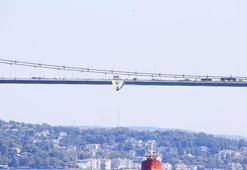 Fenerbahçe Beko’nun bayrakları köprüleri süsledi