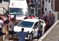 Balıkesir’de ambulansa park halindeki otomobil engeli