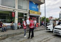 Boşanma aşamasındaki eşini boğazından bıçaklayarak ağır yaraladı