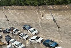 Ankara'da sağanak; yollar suyla doldu