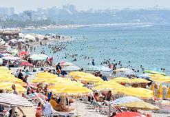 Antalya'nın havası da denizi de sıcak