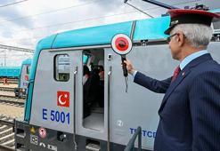Bakan Uraloğlu: Yerli ve milli lokomotif E5003, ilk seferini gerçekleştirdi