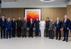 Millî Savunma Bakanı Yaşar Güler, Özdemir Bayraktar Millî Teknoloji Merkezini ziyaret etti