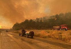 Sakarya’da çıkıp Bilecik’e sıçrayan orman yangını yayıldı; 4 köy tahliye edildi
