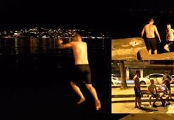 İstanbul'da sıcaktan bunalanlar gece denize girdi