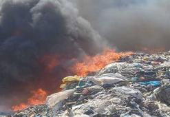 Silivri'de çöp döküm sahasında çıkan yangın söndürüldü