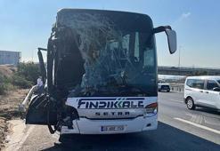 TEM'de yolcu otobüsü kamyona arkadan çarptı; 1’i ağır, 7 yaralı