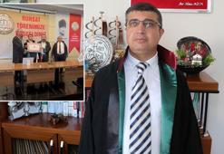 Görme engelli öğretmen, hukuk fakültesinden mezun olduktan 21 yıl sonra avukat oldu
