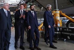 Bakan Güler, Atatürk Havalimanı'nda THY'yi ziyaret etti