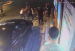 Beyoğlu’nda 'laf atma' tartışması bıçaklı kavgaya dönüştü; 1 ağır yaralı