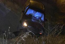 Elazığ’da şarampole düşen otomobildeki 5 kişi yaralandı