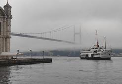 İstanbul Boğazı’nda sis etkili oluyor