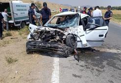 Otomobille kamyonet çarpıştı: 1 ölü, 3 yaralı