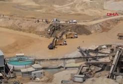 Çatalca'da kum ocağında göçük; 1 işçi balçık içinde kaldı