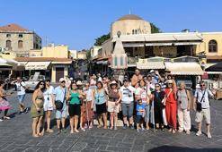 Yunan adalarını gezen görme engelliler, ilk kez yurt dışında tatil yaptı