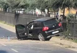 Sultangazi'de refüjü aşarak demir korkuluklara çarptı; kaza kamerada