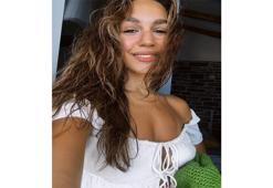 Uzak Şehir’in Nare’si Sahra Şaş tatilde