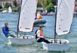 Haliç'te Optimist Türkiye Takım Şampiyonası başladı